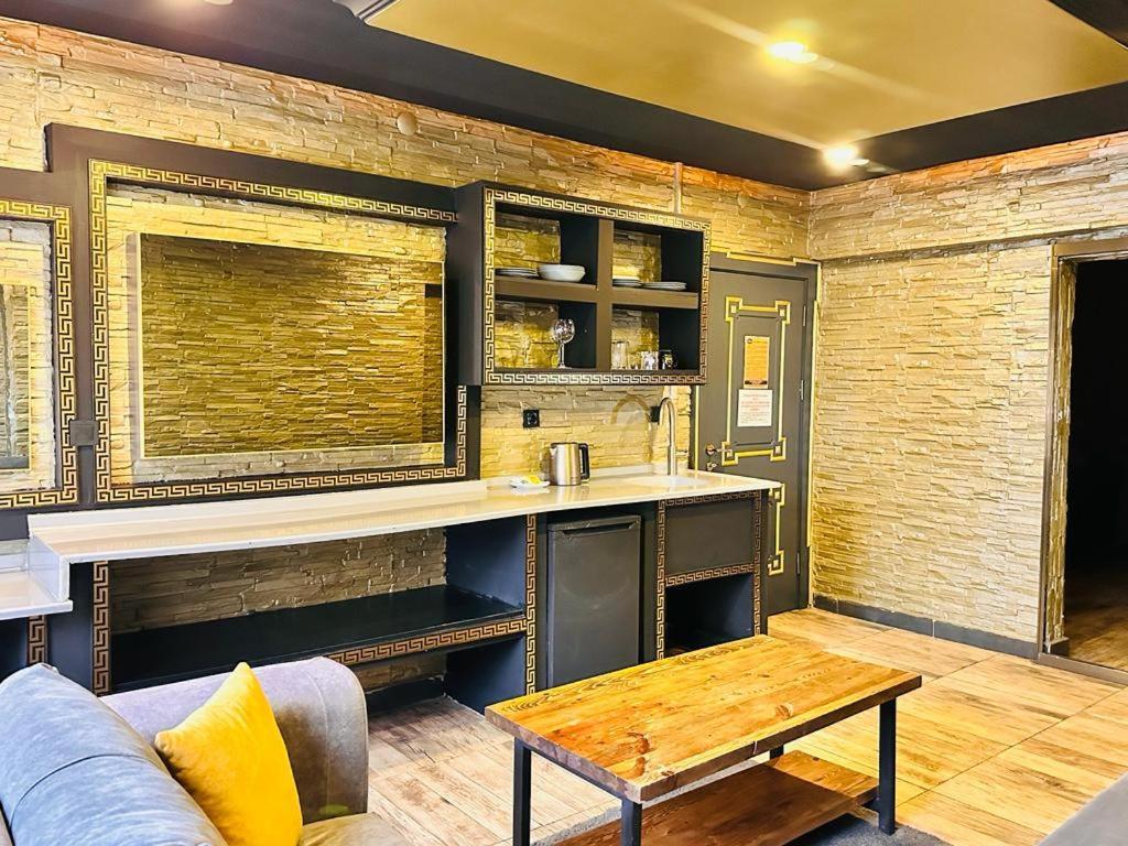 Golden Rock House Apartment Анкара Екстериор снимка